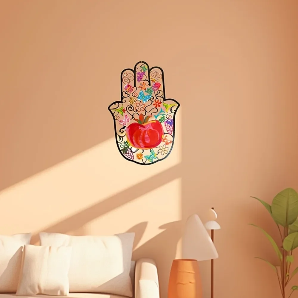 Home Decor - CIFBUY ハムサの手の形をした金属製の壁飾り。カラフルなザクロ、花、蝶のモチーフが描かれた2Dカットアウトで、お部屋のインテリアや装飾として最適。